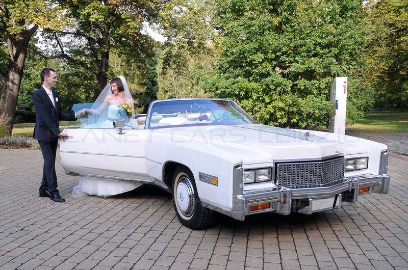  Hochzeitsfahrt im 1976 Cadillac Eldorado Cabrio