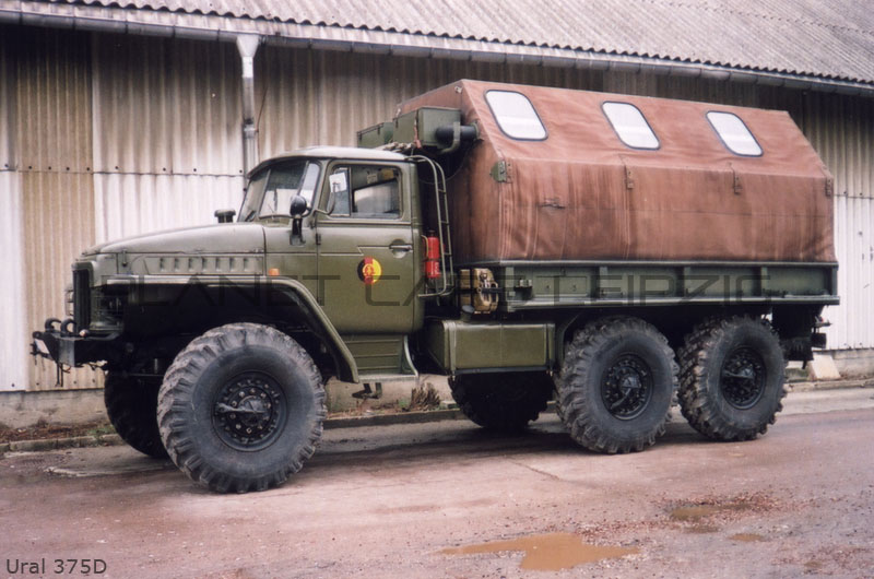 1977 Ural 375D